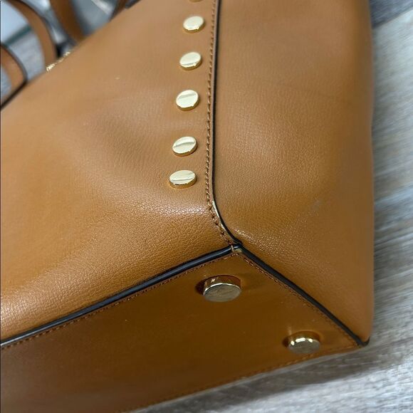 9265 MIchael Kors studded tote bag - Picture 6 of 12